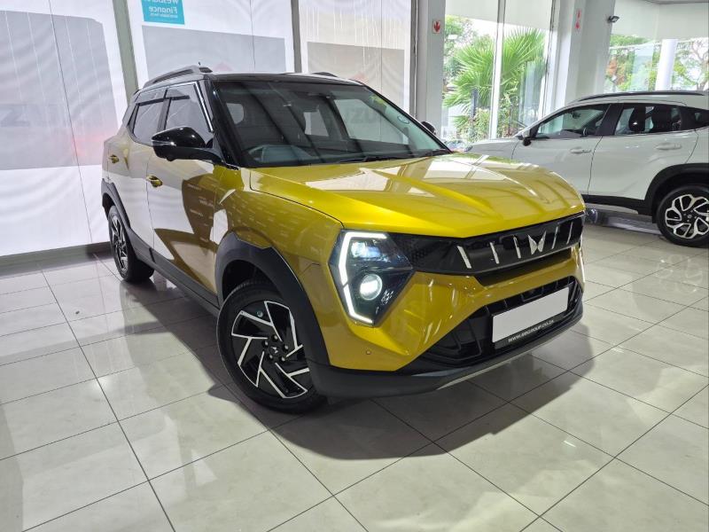 Mahindra XUV 3X0 1.2T MX4 Auto